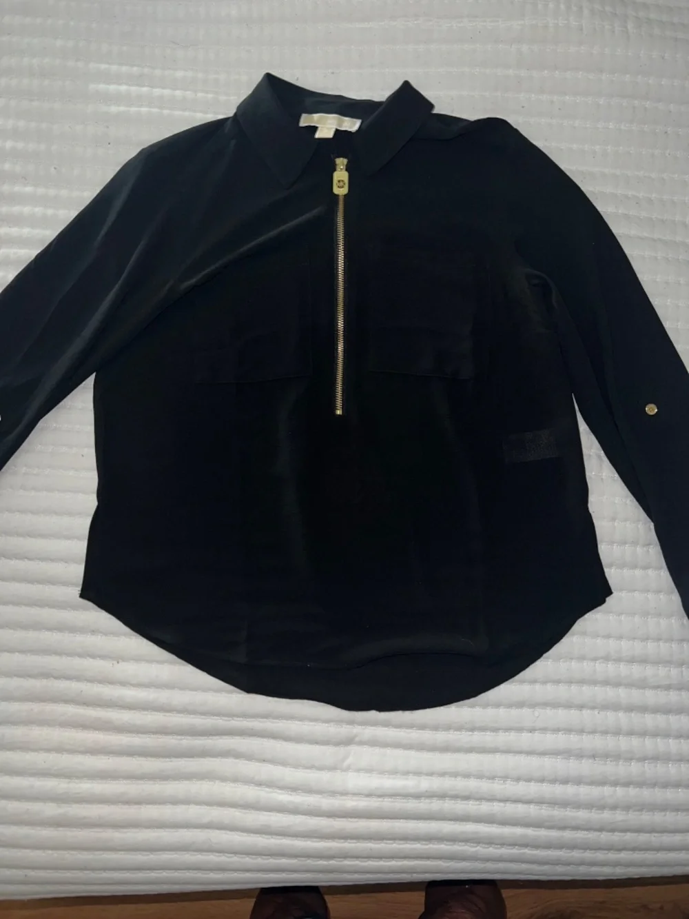 Michael Kors Black Gold Half Dog Tag Zip Blouse with Roll Up Sleeves Size Medium